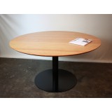 Round dining table