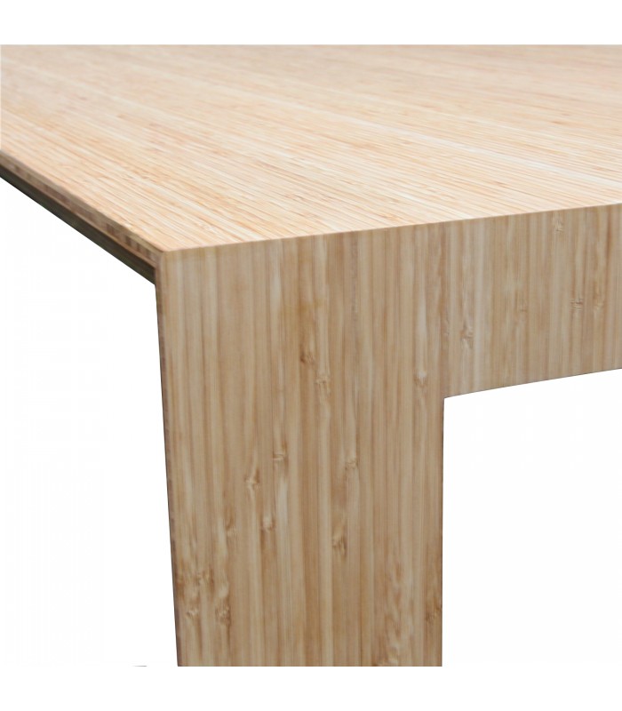 Deze op maat tafel, is gemaakt van bamboe